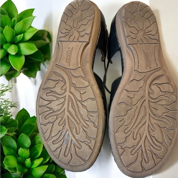 Earth Women's Black Sandals 9.5 - Picture 3 of 5